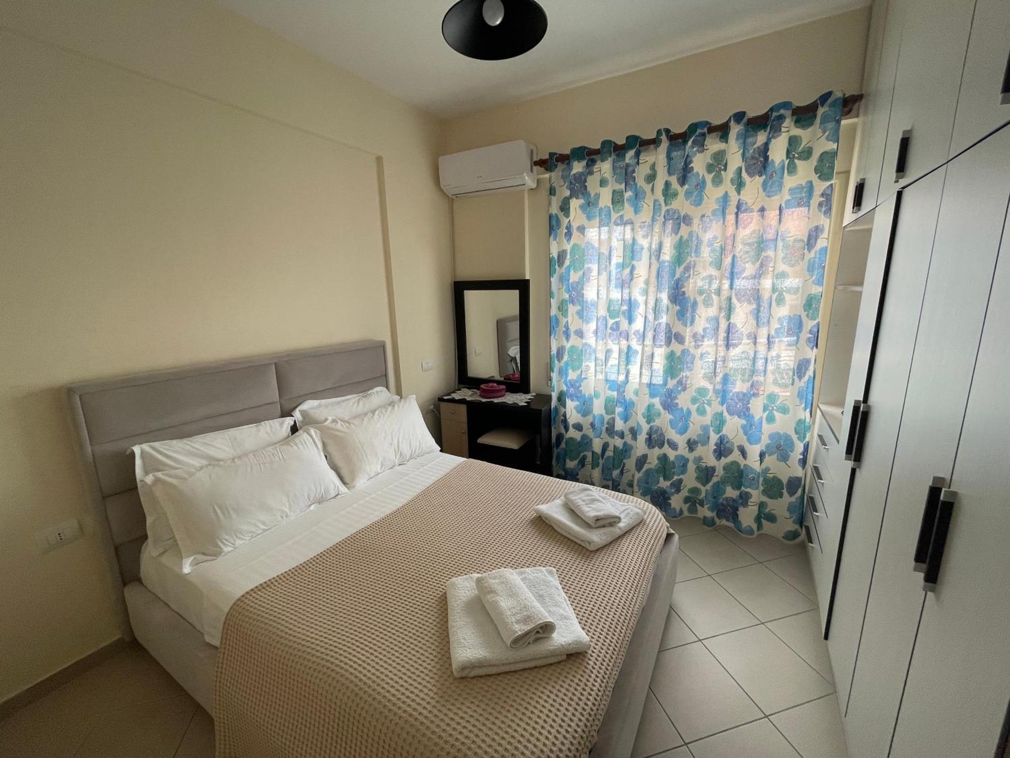 Ioanian Blue Apartament Himarë Dış mekan fotoğraf