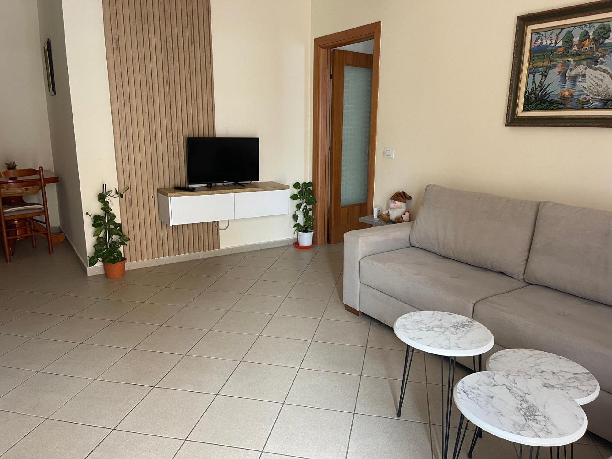 Ioanian Blue Apartament Himarë Dış mekan fotoğraf